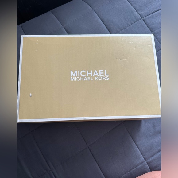 🥳HP🥳NIB Michael Kors Libby Trainers - Picture 14 of 15